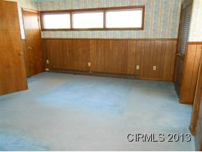 553 E Marshall St, Marion, IN 46952 photo 8