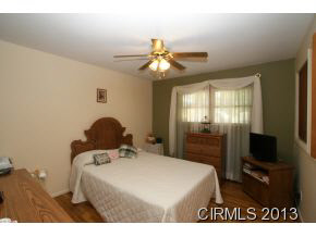726 Holiday Dr, Greentown, IN 46936 photo 7