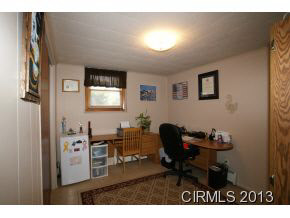 726 Holiday Dr, Greentown, IN 46936 photo 9