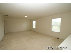 3103 Crooked Stick Dr, Kokomo, IN 46902 photo 4