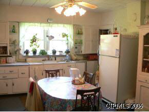 308 W Sherman, Windfall, IN 46076 photo 4
