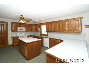 1557 W 1150 S, Kokomo, IN 46901 photo 4