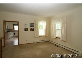 721 E Walnut St, Greentown, IN 46936 photo 4