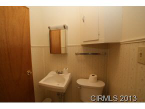 721 E Walnut St, Greentown, IN 46936 photo 10