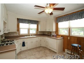 721 E Walnut St, Greentown, IN 46936 photo 5