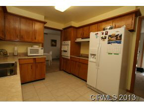 3200 Orleans Dr, Kokomo, IN 46902 photo 9