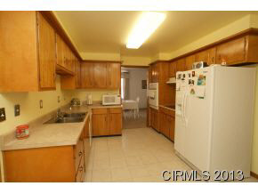 3200 Orleans Dr, Kokomo, IN 46902 photo 8