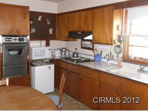 310 E Davis, Sweetser, IN 46987 photo 5