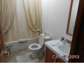 6704 N Meridian Rd, Sharpsville, IN 46068 photo 9
