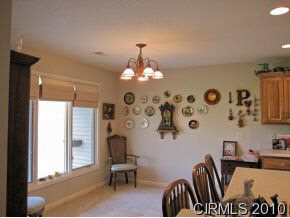 595 E Hess Dr, Upland, IN 46989 photo 3
