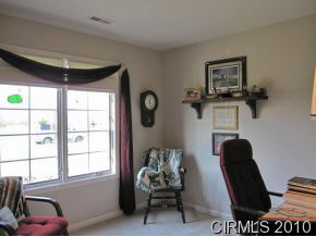 595 E Hess Dr, Upland, IN 46989 photo 8