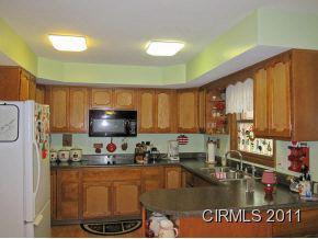 503 Nancy Rd, Sweetser, IN 46987 photo 3