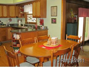 503 Nancy Rd, Sweetser, IN 46987 photo 4
