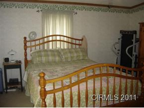 8325 E Lewisburg Rd, Peru, IN 46970 photo 8