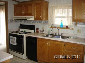 8325 E Lewisburg Rd, Peru, IN 46970 photo 5