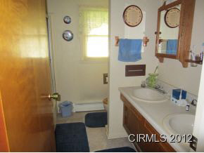 1105 E 49th St, Marion, IN 46953 photo 7