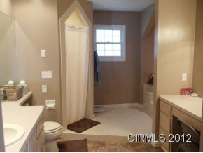 1595 N Miller Ave, Marion, IN 46952 photo 11