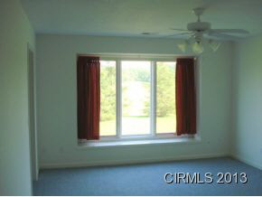 662 E Hess Dr, Upland, IN 46989 photo 7