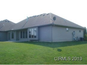 662 E Hess Dr, Upland, IN 46989 photo 2