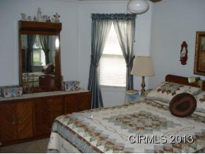 1617 W 4th St, Marion, IN 46952 photo 8