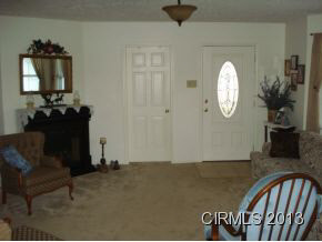 1617 W 4th St, Marion, IN 46952 photo 4