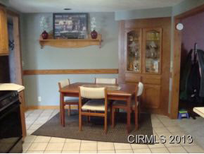 524 Holiday Dr, Greentown, IN 46936 photo 5