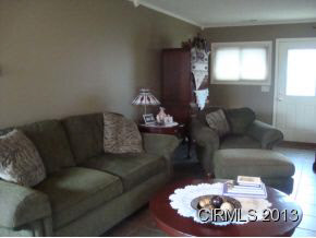 901 James Dr, Kokomo, IN 46902 photo 3