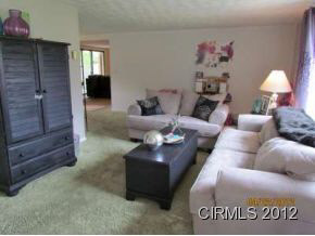 544 Circle Dr, Fairmount, IN 46928 photo 6