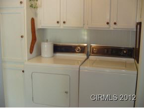206 E Clark St, Flora, IN 46929 photo 10