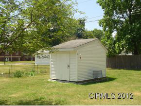 214 N Willow St, Flora, IN 46929 photo 4