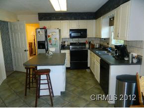 4832 N Brooke Dr, Marion, IN 46952 photo 2