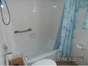 605 N Lenfesty Ave, Marion, IN 46952 photo 5