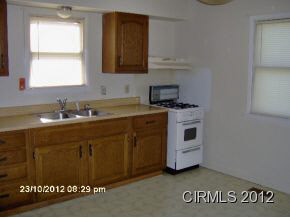 608 E Sherman St, Marion, IN 46952 photo 4