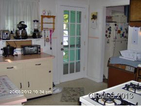 329 E Grant St, Marion, IN 46952 photo 5