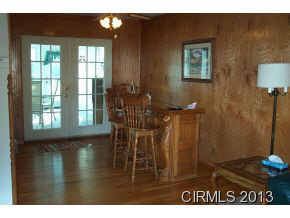 852 Orchid Pl, Peru, IN 46970 photo 3
