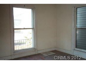 83 E 3rd St, Peru, IN 46970 photo 3