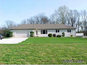 5664 E State Road 124, Peru, IN 46970 photo 1