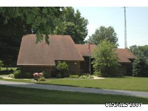 861 W Glenway Dr, Peru, IN 46970 photo 1