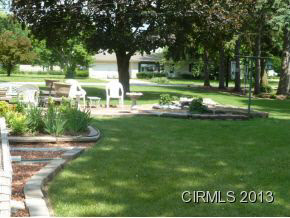 220 E Sherron St, Sweetser, IN 46987 photo 2
