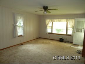 516 E Bradford St, Marion, IN 46952 photo 4