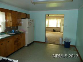 516 E Bradford St, Marion, IN 46952 photo 7