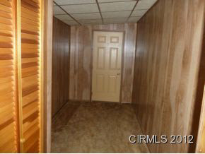 526 E Grant St, Marion, IN 46952 photo 2