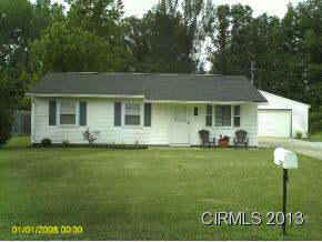 247 E Bragg Ave, Upland, IN 46989 photo 1