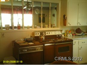 1518 S First St, Upland, IN 46989 photo 3