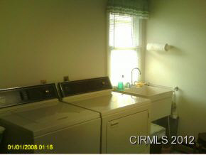 1518 S First St, Upland, IN 46989 photo 10