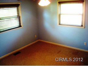 516 Howard Ct, Fairmount, IN 46928 photo 8