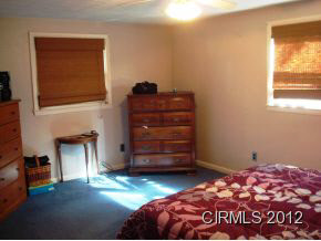 516 Howard Ct, Fairmount, IN 46928 photo 6