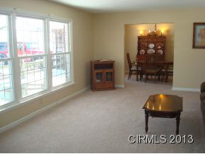 3525 N Sycamore Dr, Marion, IN 46952 photo 3