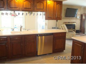 3525 N Sycamore Dr, Marion, IN 46952 photo 9
