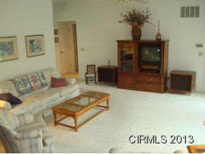 1350 N Pine Bluff Dr, Marion, IN 46952 photo 2